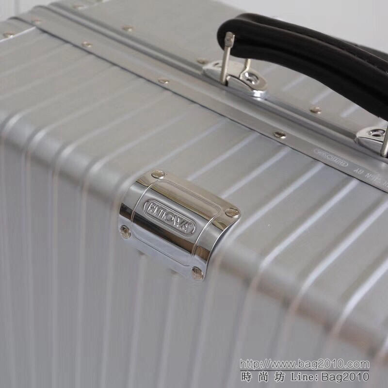 RIMOWA日默瓦 經典款不老款 復古款原單一體Long Rimowa日默瓦 拉箱/拉杆箱 20寸登機箱  xbt1145